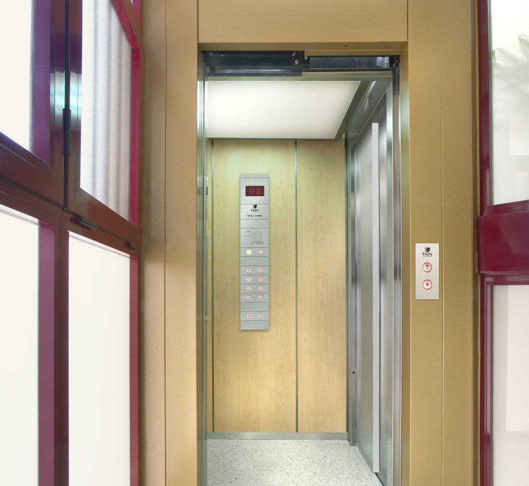 0705-UM-221-e1602063339193