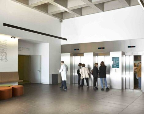 0837-UM-221-e1634641973761