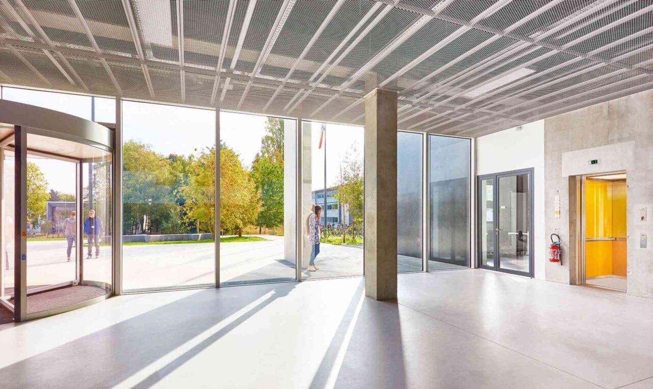 1152-LEcole-Centrale-Supelec-1-e1634210142441