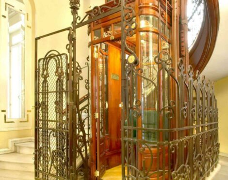 Ascensor-Antiguo-1-scaled-e1634212246358