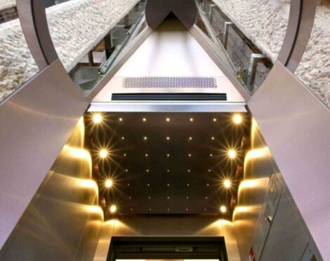 Interior-Ascensor-2-scaled-e1634631791152